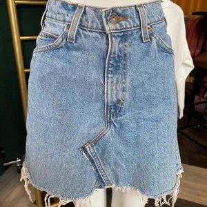 Levi’s 550 Relaxed Fit Denim Skirt